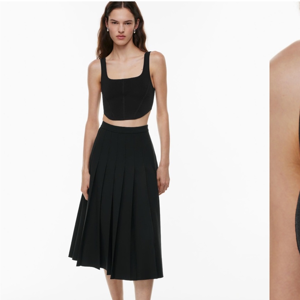 Aritzia Sculpt Knit Bustier Tank